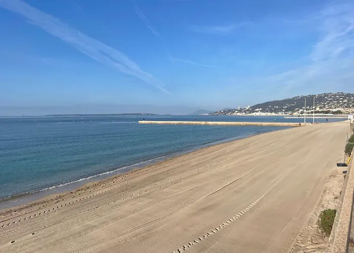 Grand Studio 7 Minutes De La Plage Et Climatise Sur Juan Les Pins